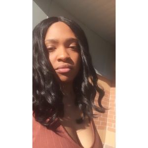 Meet your Posher, Alecia